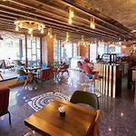Sunlight Hotel